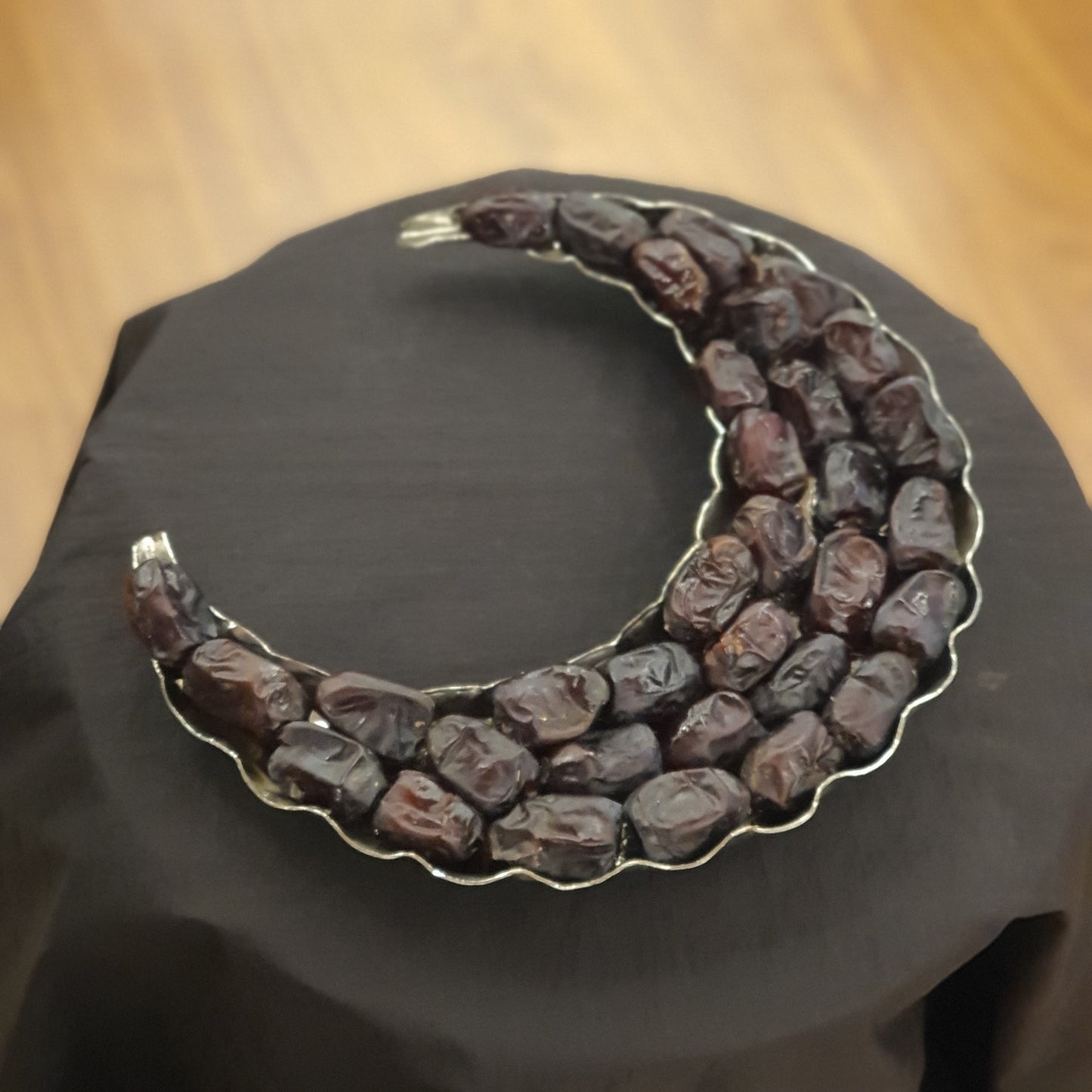 The Royal Silver-Coated Crescent Moon Floral Platter