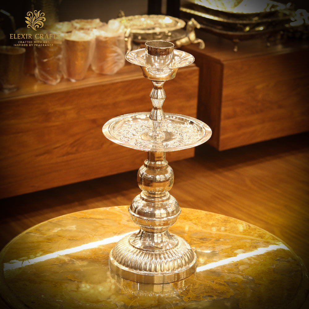 The Regency Tiered Pillar Stand