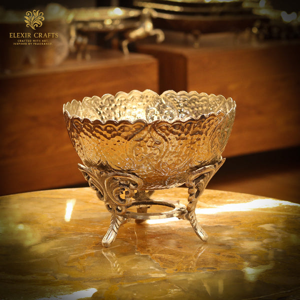 The Regal Scalloped Artisan Pedestal Bowl