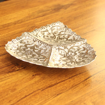 The Regal Pipal Leaf Platter