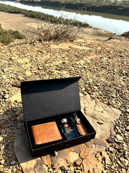 The Royal Dark Leather Gift Set